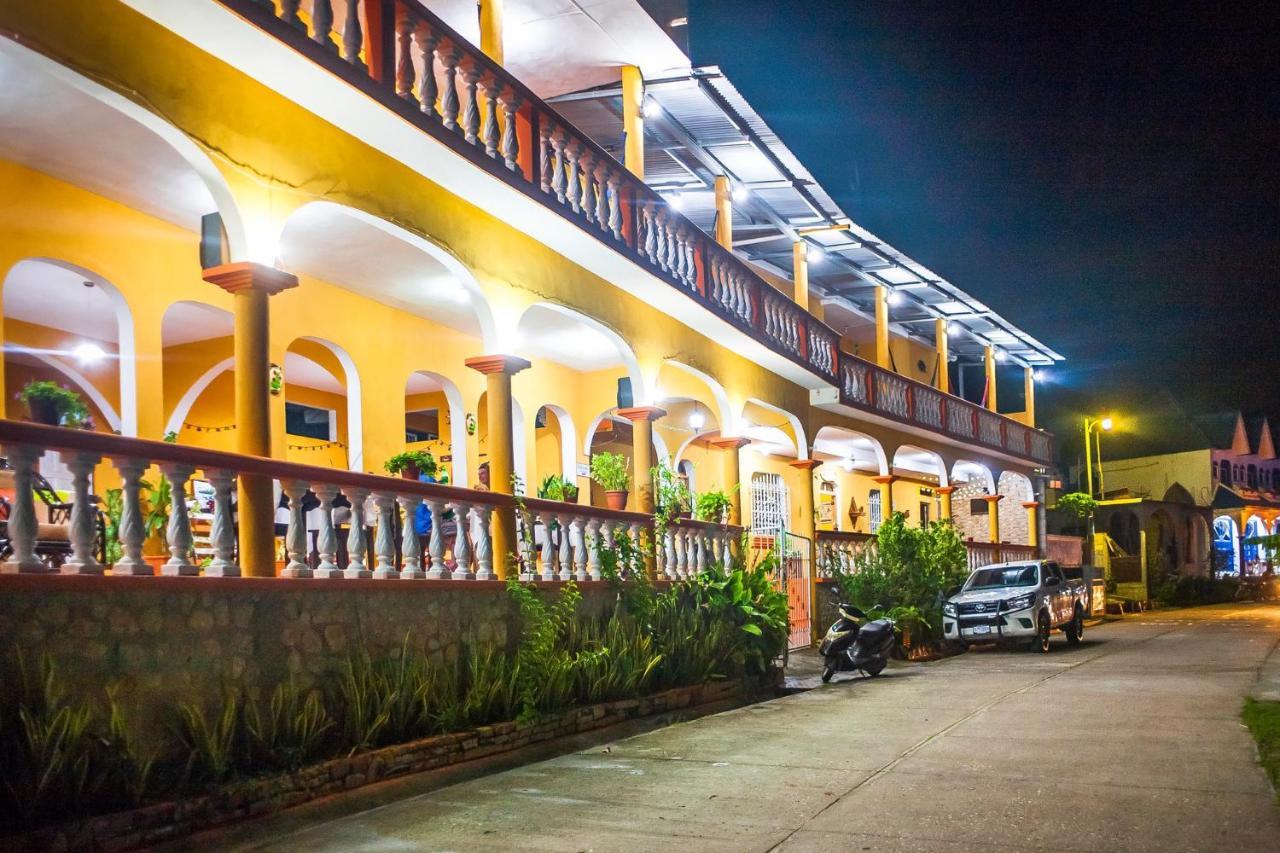 Hotel San Miguel Флорес Екстер'єр фото